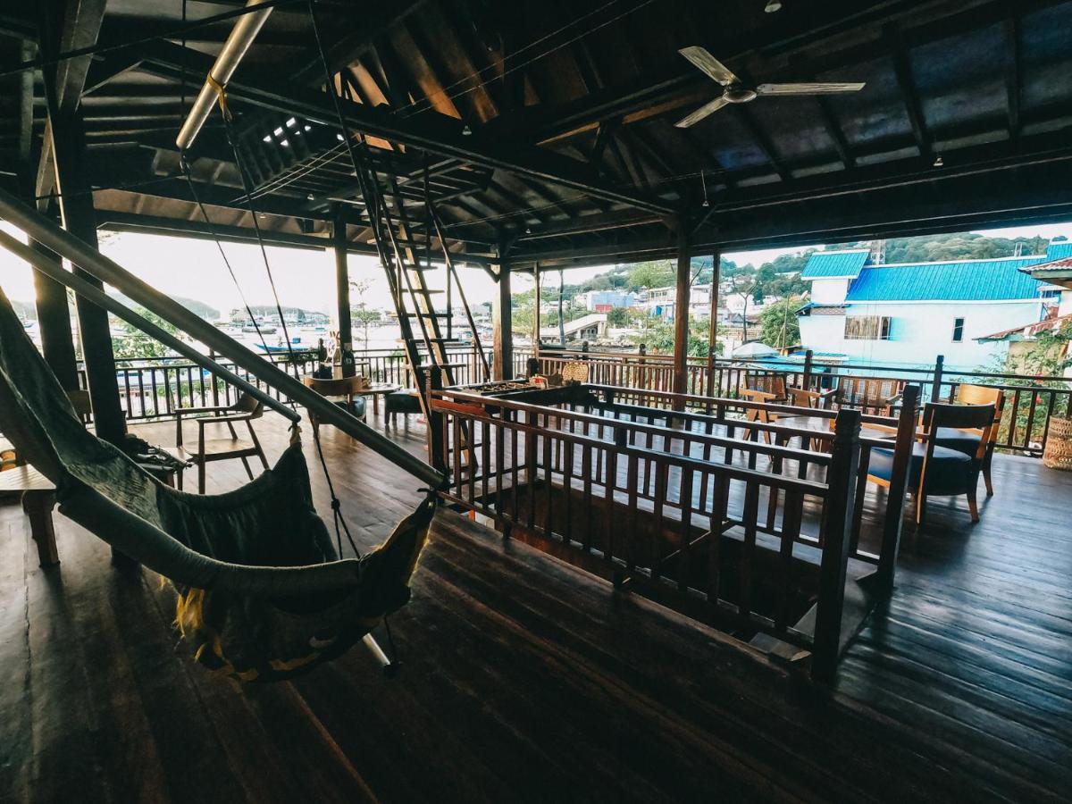 Cool Breeze Authentic Hotel Labuan Bajo Komodo Exteriör bild