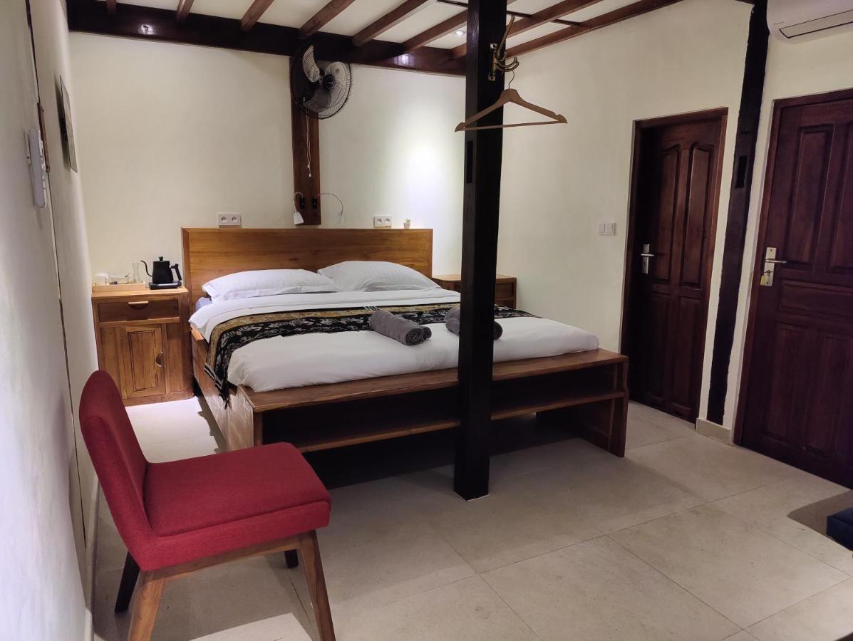 Cool Breeze Authentic Hotel Labuan Bajo Komodo Exteriör bild